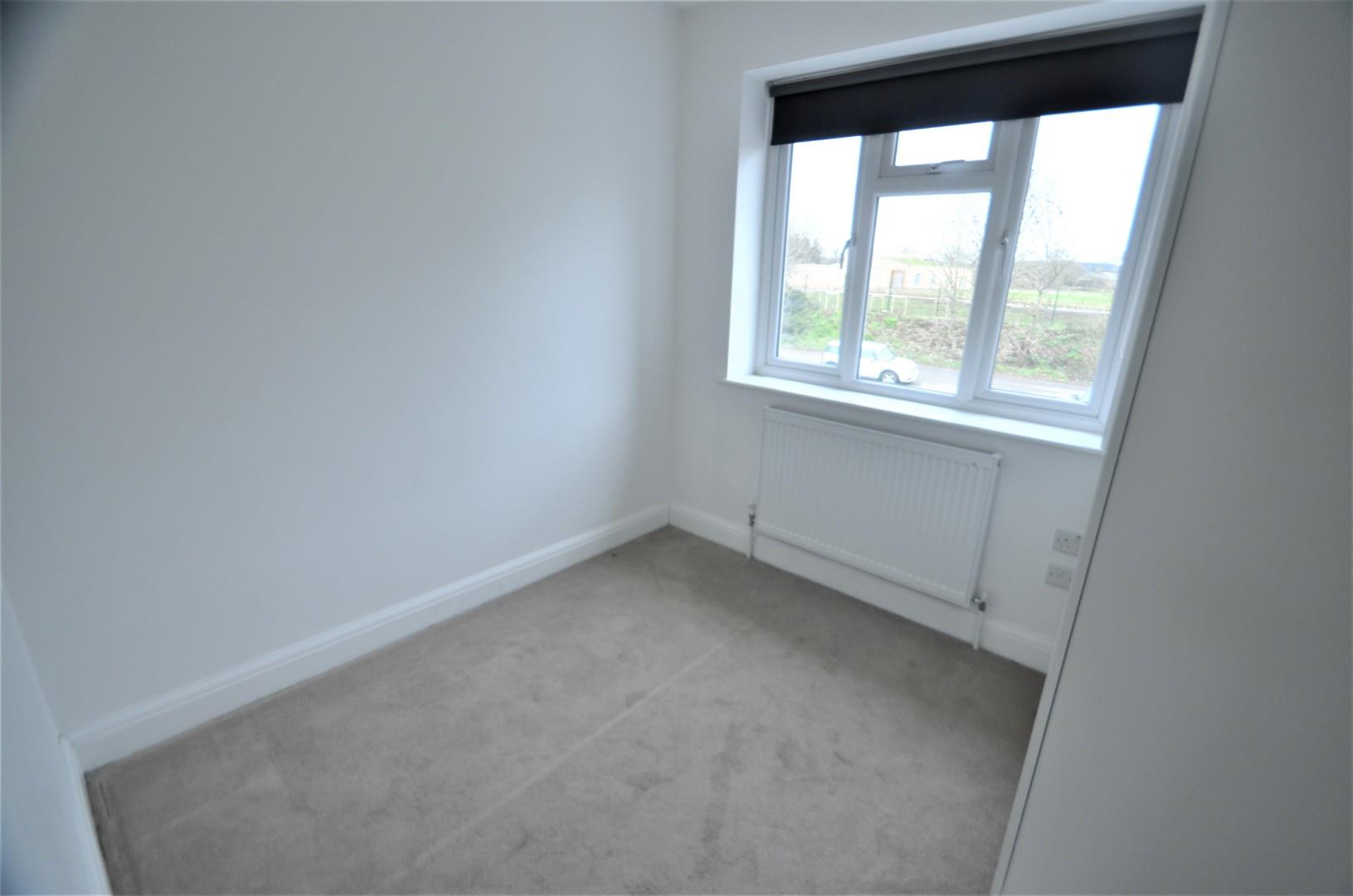 Edgwarebury Lane, Edgware